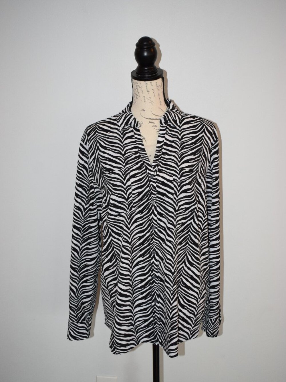 Talbots Zebra Print long sleeve button down shirt size 16